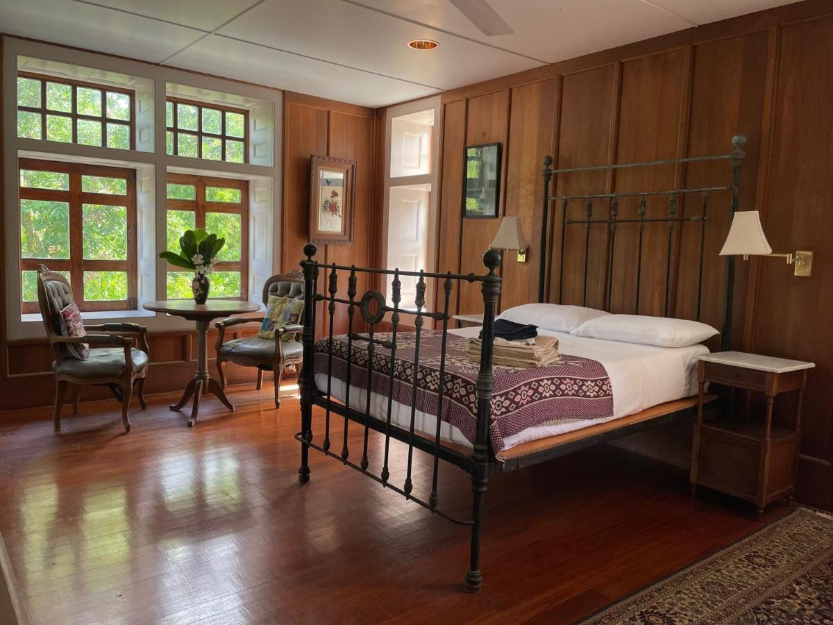 Oceania House Hotel Bantam Village Dış mekan fotoğraf